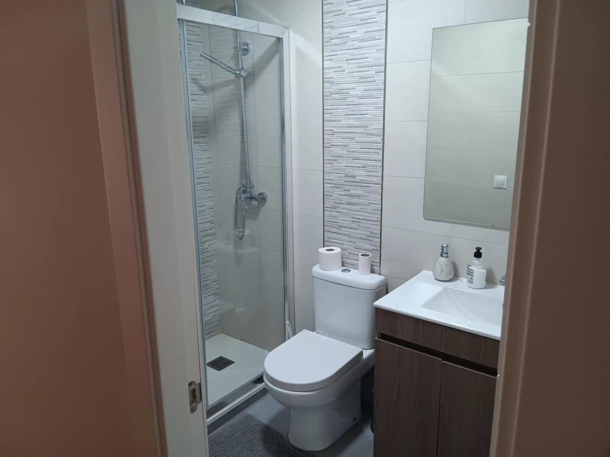 3 bedroom Apartment for sale in Estepona - € 410,000 (Ref: 9479579)