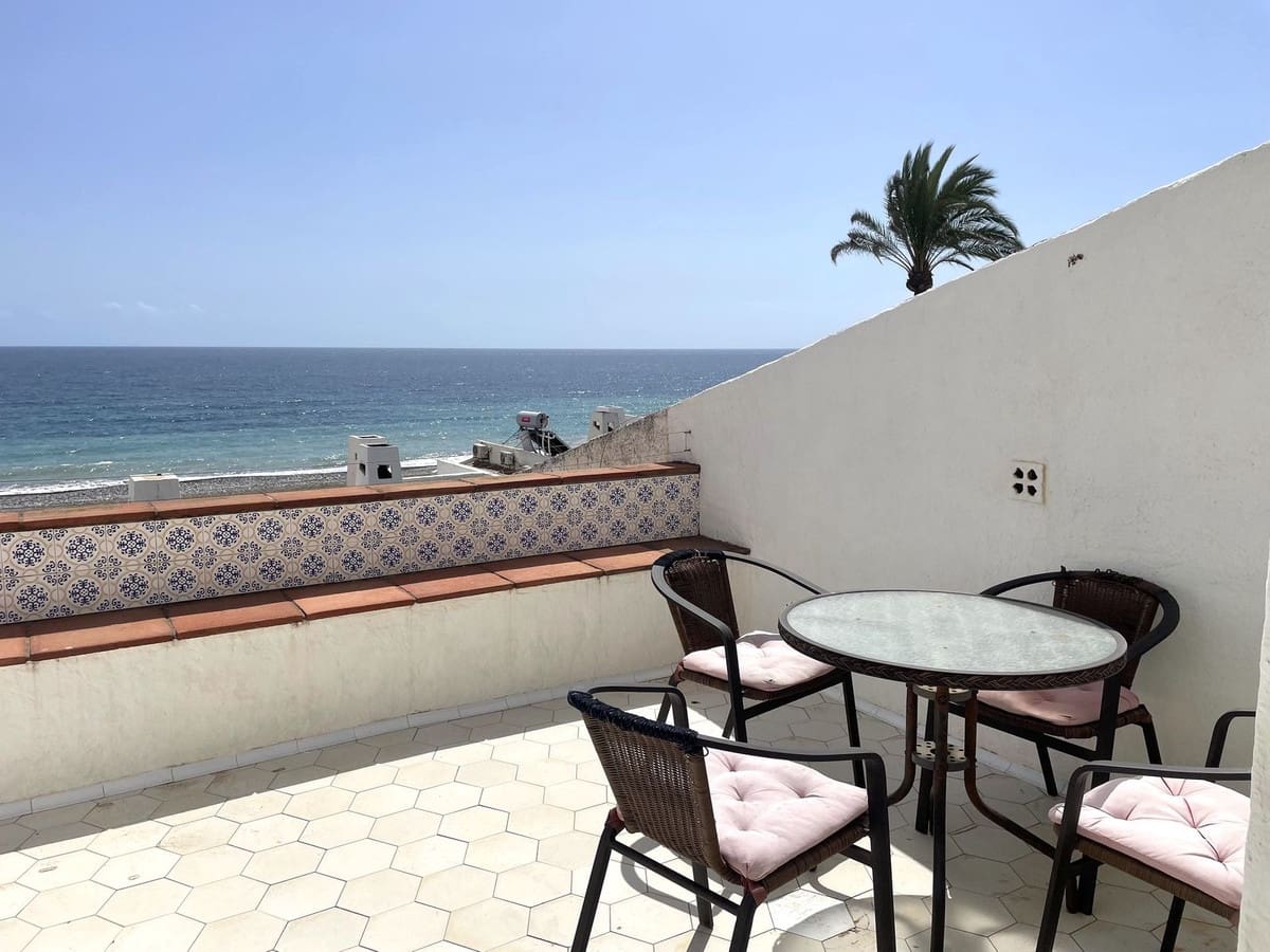 2 soverom Penthouse til salgs i Estepona med svømmebasseng - € 410 000 (Ref: 9479581)