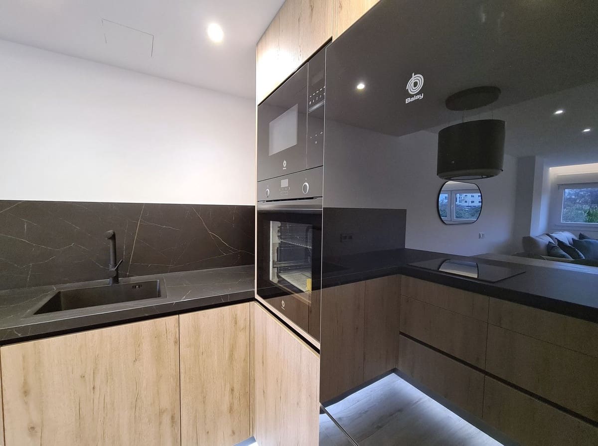 3 sypialnia Apartament na sprzedaż w Estepona z basenem - 415 000 € (Ref: 9479587)