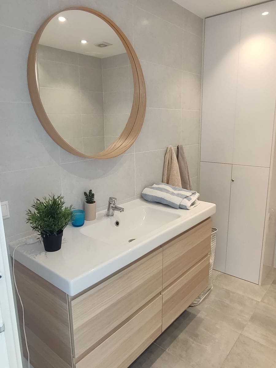 2 bedroom Apartment for sale in Calahonda - € 415,000 (Ref: 9479589)