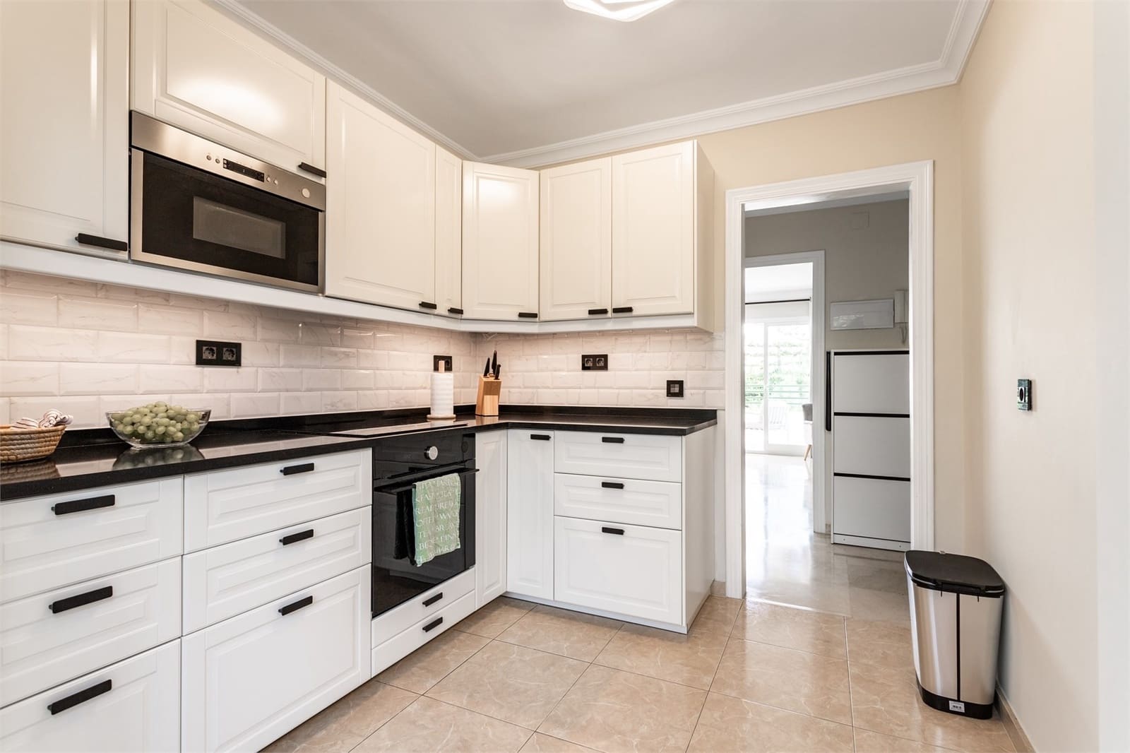 3 bedroom Apartment for sale in Mijas Costa with pool - € 415,000 (Ref: 9479590)