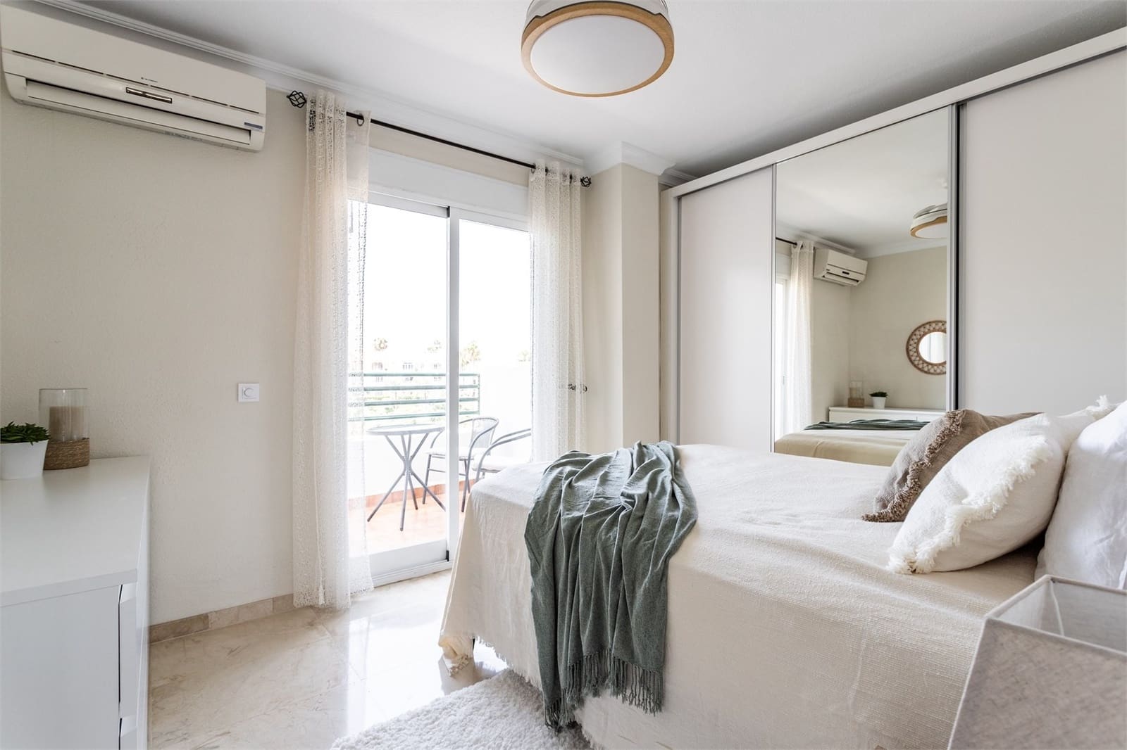 3 bedroom Apartment for sale in Mijas Costa with pool - € 415,000 (Ref: 9479590)