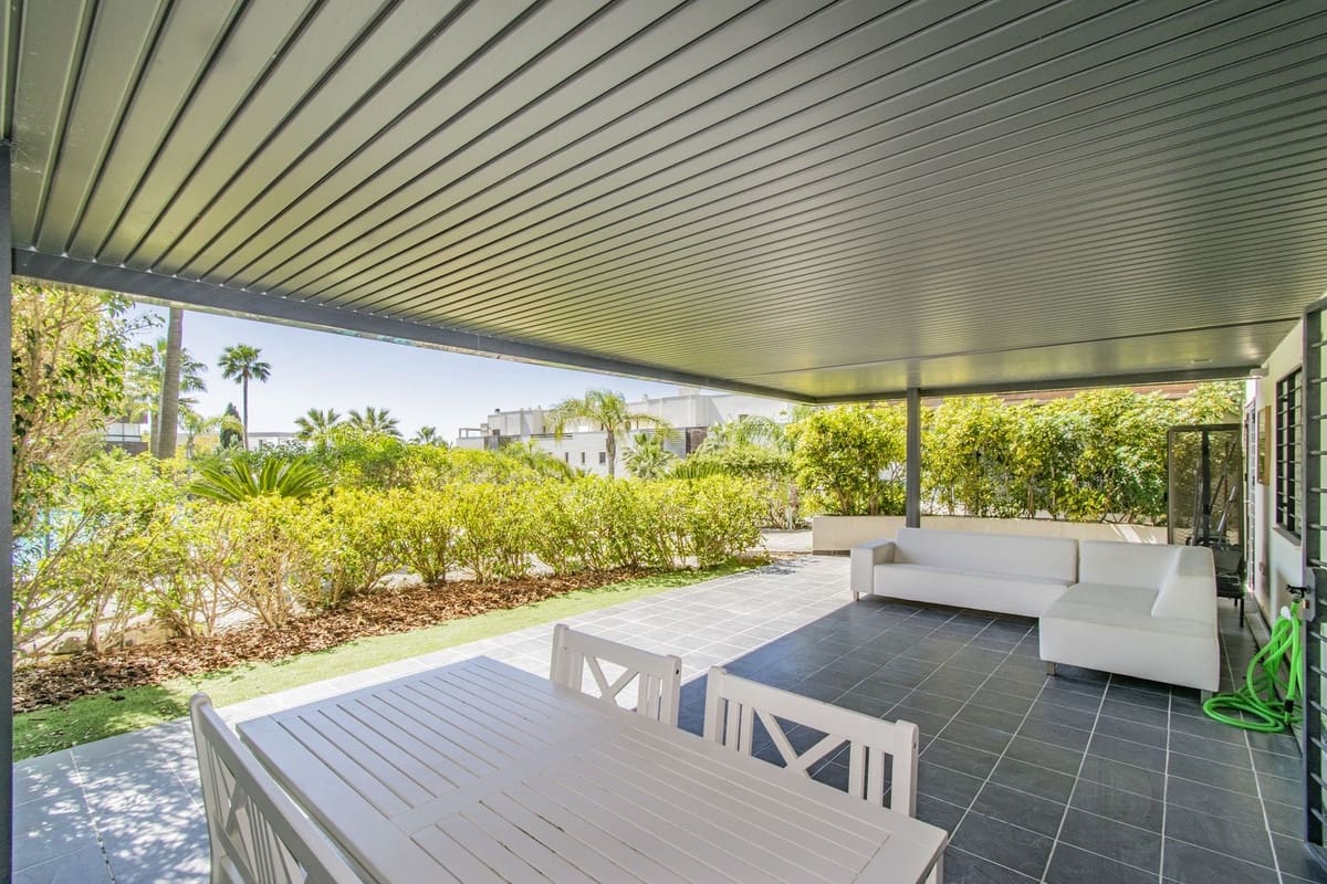 2 bedroom Apartment for sale in Los Flamingos with pool garage - € 419,000 (Ref: 9479594)