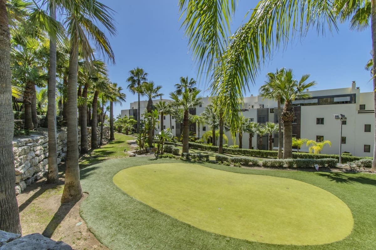 2 bedroom Apartment for sale in Los Flamingos with pool garage - € 419,000 (Ref: 9479594)