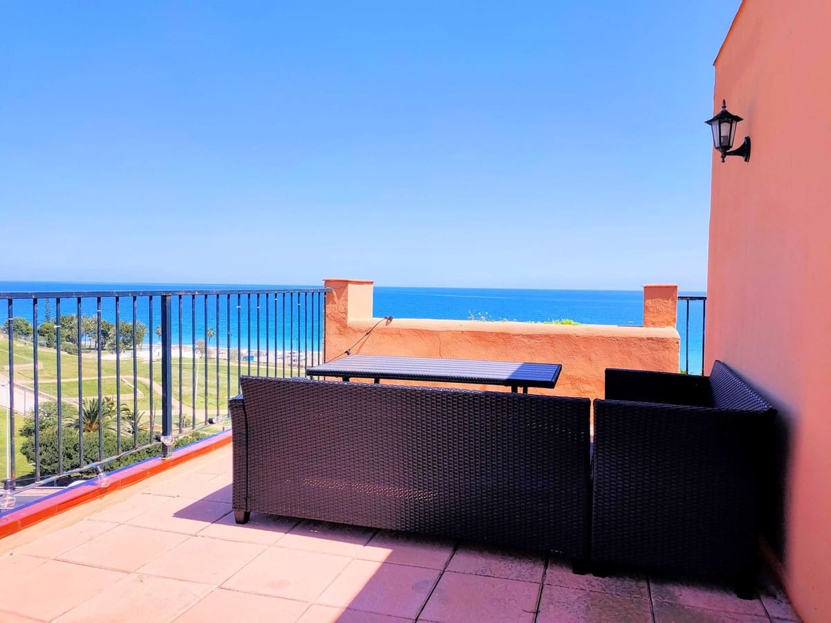 2 soverom Penthouse til salgs i Fuengirola med svømmebasseng garasje - € 419 000 (Ref: 9479595)