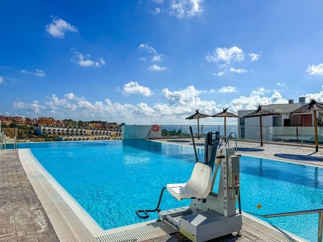 2 bedroom Apartment for sale in Sotogrande, San Roque with pool garage - € 419,000 (Ref: 9479596)