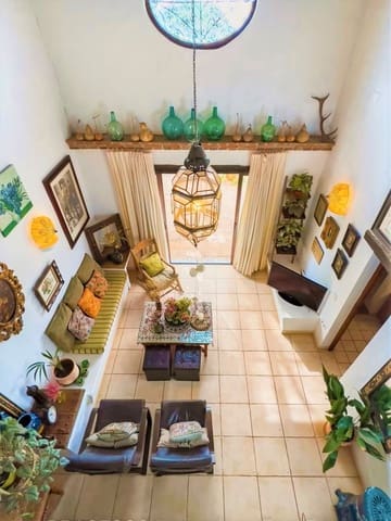 2 bedroom Villa for sale in Selwo, Estepona with pool - € 425,000 (Ref: 9479613)