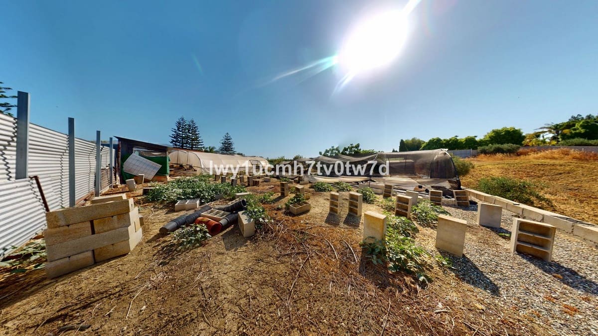 4 bedroom Villa for sale in Alhaurin de la Torre - € 425,000 (Ref: 9479614)