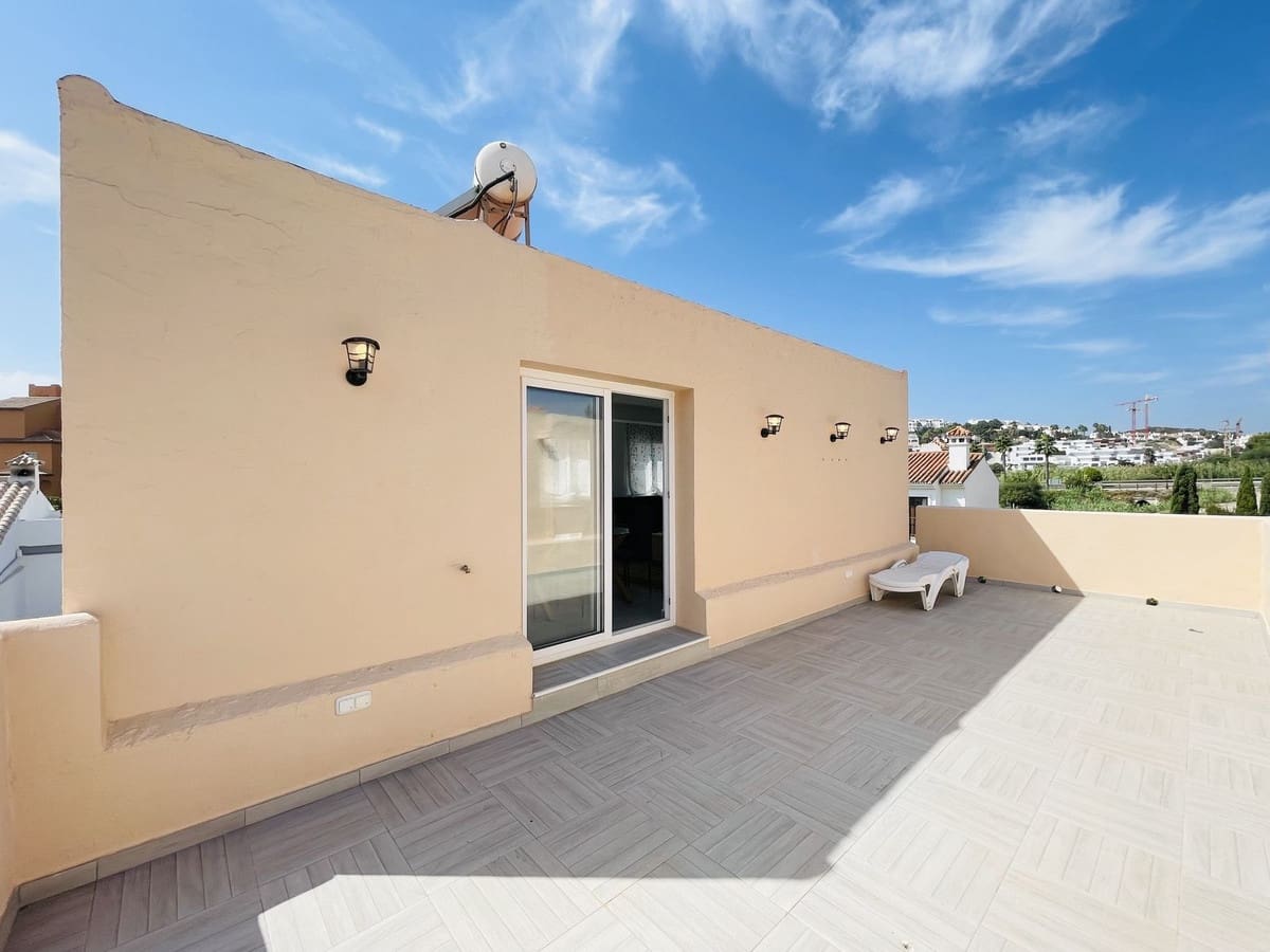 3 soverom Kjedet enebolig til salgs i La Duquesa / Puerto de la Duquesa - € 425 000 (Ref: 9479615)