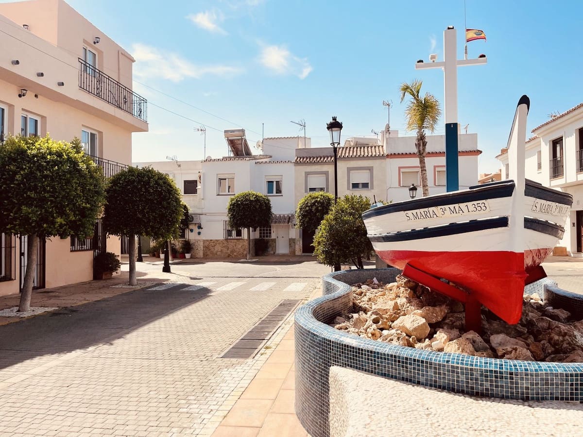 3 soverom Kjedet enebolig til salgs i La Duquesa / Puerto de la Duquesa - € 425 000 (Ref: 9479615)