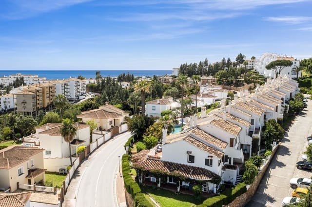 Casa de 2 habitaciones en Riviera del Sol, Mijas en venta con piscina garaje - 425.000 € (Ref: 9479616)