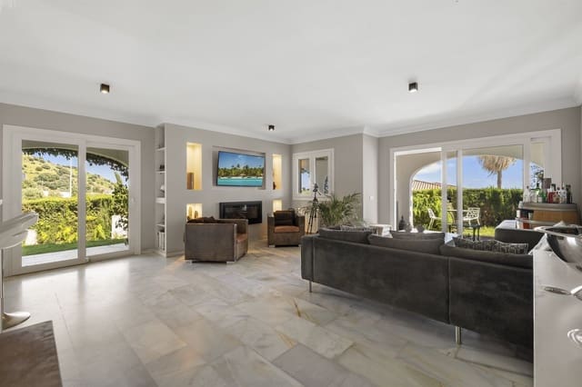 Casa de 2 habitaciones en Riviera del Sol, Mijas en venta con piscina garaje - 425.000 € (Ref: 9479616)