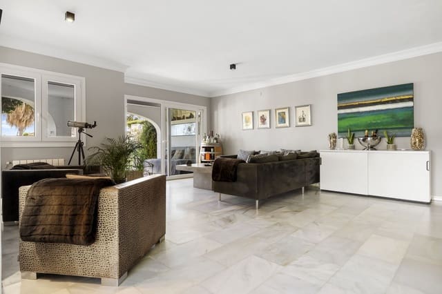 Casa de 2 habitaciones en Riviera del Sol, Mijas en venta con piscina garaje - 425.000 € (Ref: 9479616)