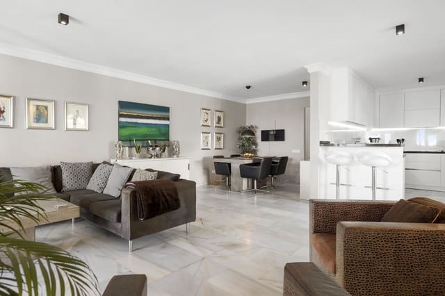 Casa de 2 habitaciones en Riviera del Sol, Mijas en venta con piscina garaje - 425.000 € (Ref: 9479616)