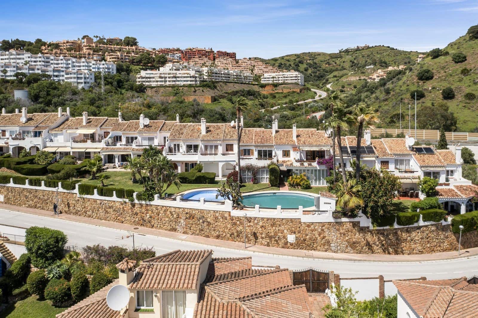 Casa de 2 habitaciones en Mijas Costa en venta con piscina garaje - 425.000 € (Ref: 9479616)