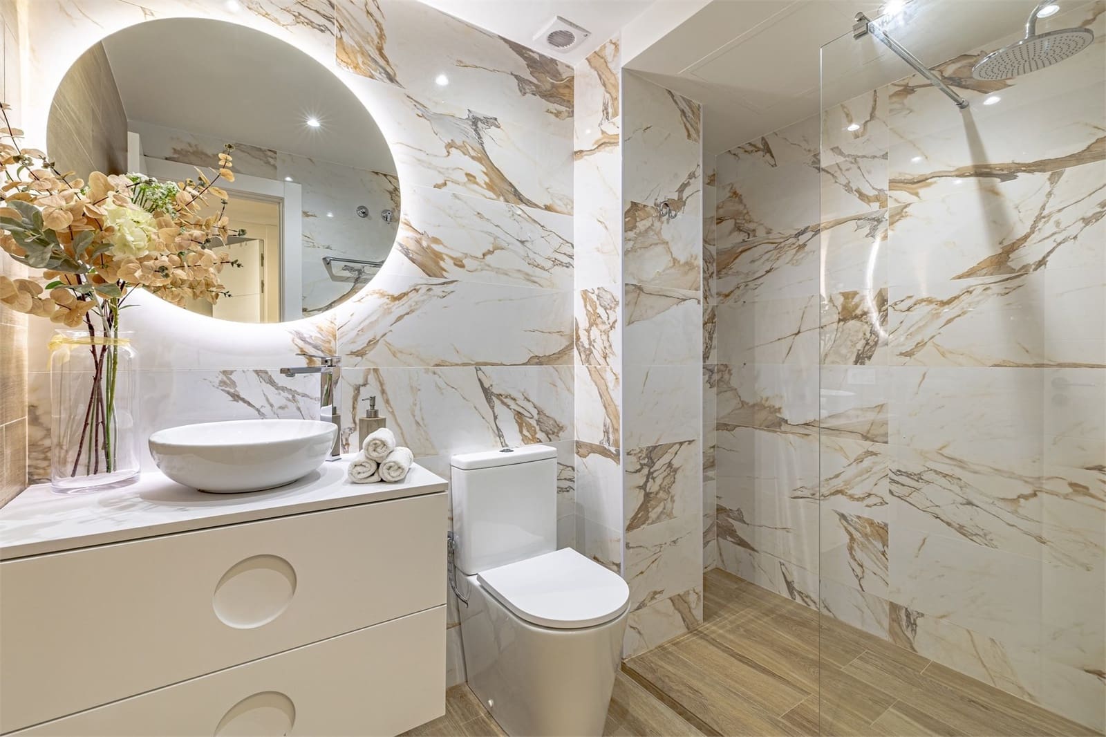 3 bedroom Apartment for sale in San Pedro de Alcantara with pool garage - € 425,000 (Ref: 9479619)