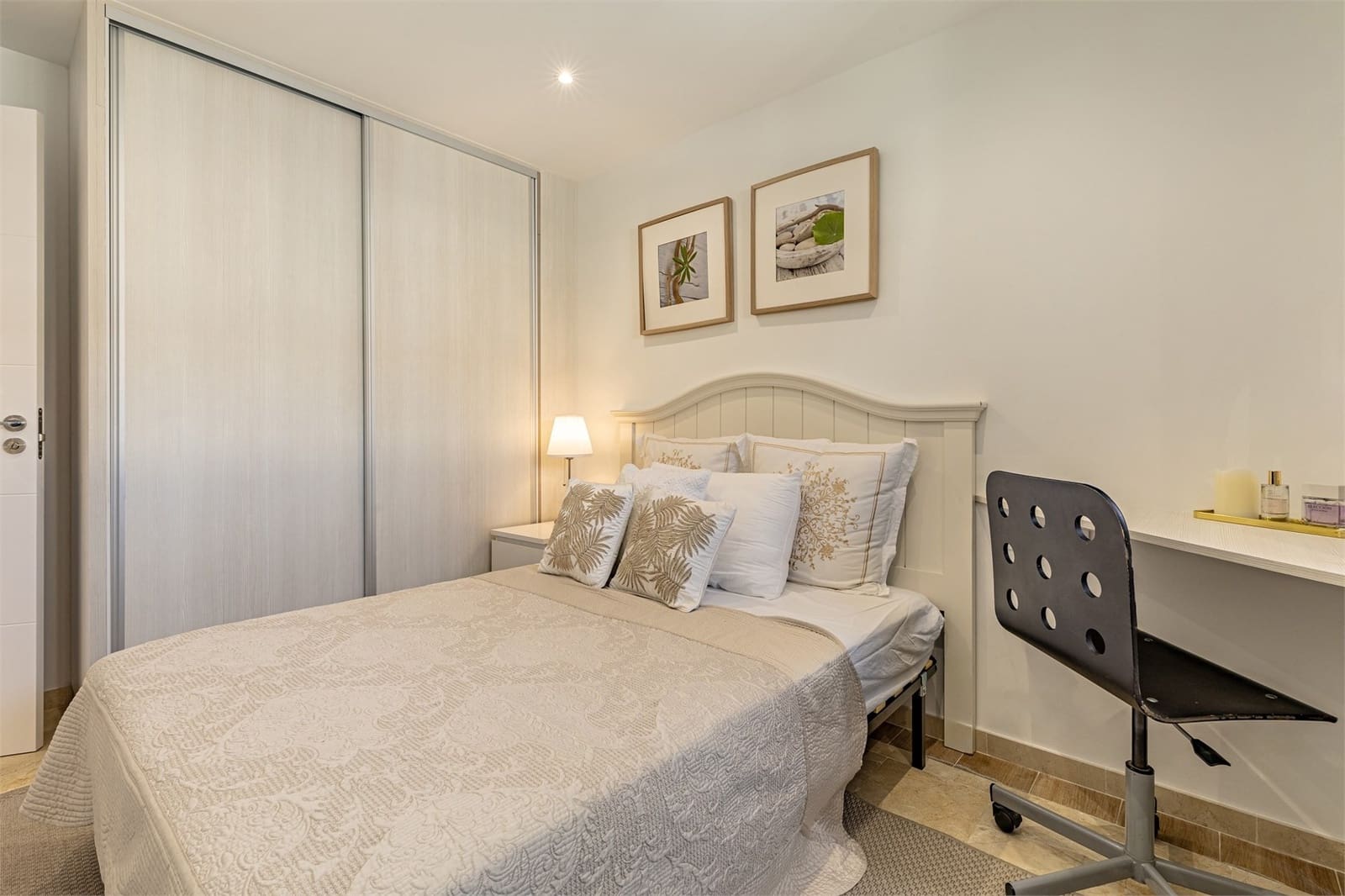 3 bedroom Apartment for sale in San Pedro de Alcantara with pool garage - € 425,000 (Ref: 9479619)