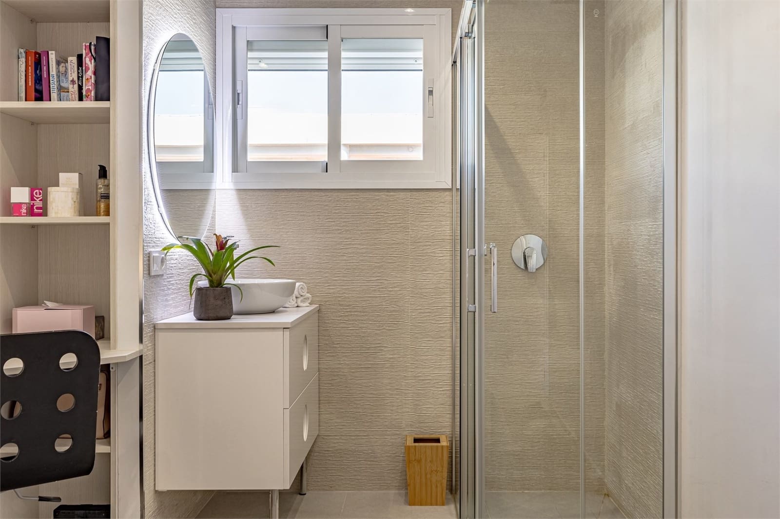 3 bedroom Apartment for sale in San Pedro de Alcantara with pool garage - € 425,000 (Ref: 9479619)