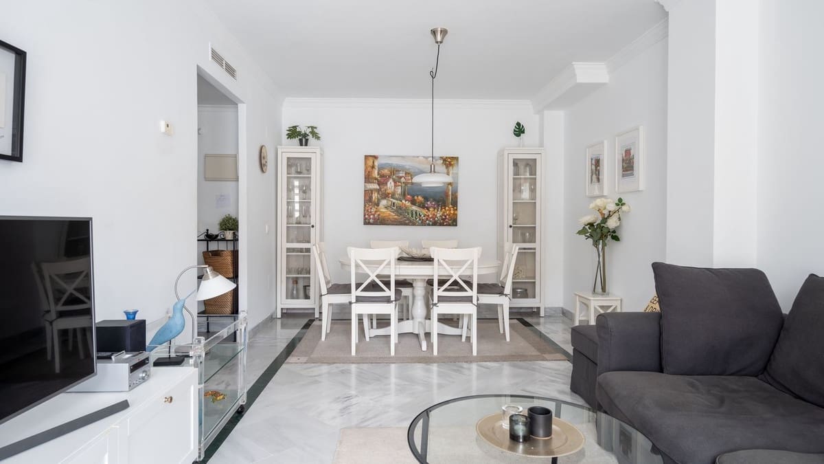 2 soveværelse Penthouse til salg i Nueva Andalucia - € 429.000 (Ref: 9479624)