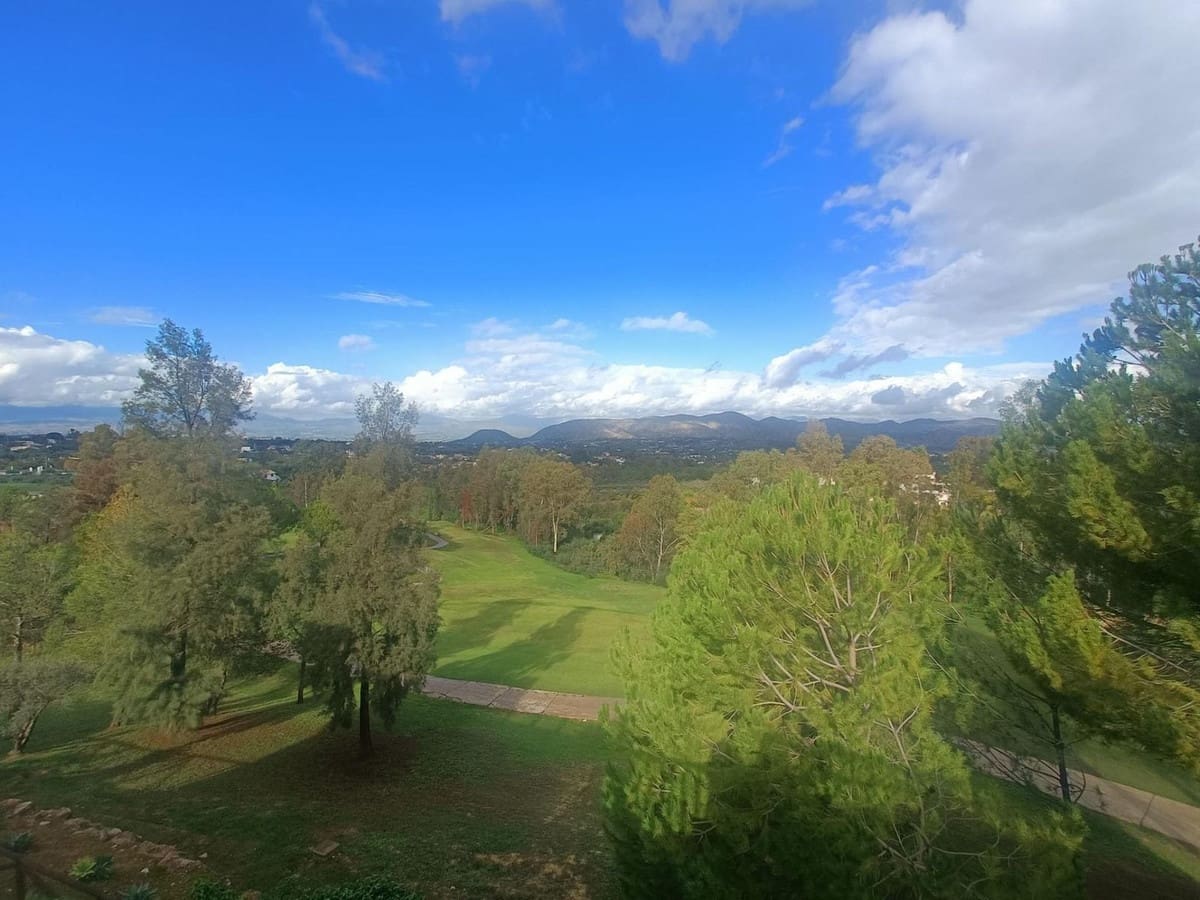 3 bedroom Townhouse for sale in Alhaurin de la Torre with pool garage - € 429,990 (Ref: 9479628)