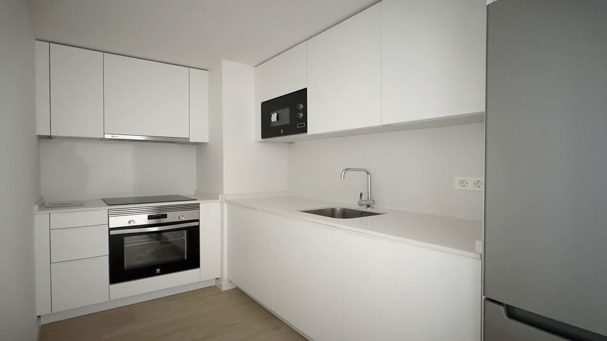 3 soverom Leilighet til salgs i Nueva Andalucia med svømmebasseng - € 430 000 (Ref: 9479633)