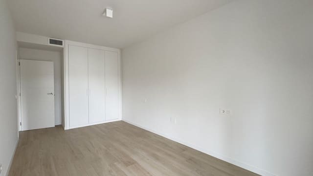 3 soverom Leilighet til salgs i La Dama de Noche - La Alzambra, Marbella med svømmebasseng - € 430 000 (Ref: 9479633)