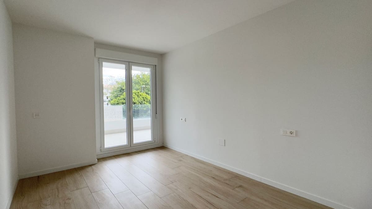 3 soverom Leilighet til salgs i Nueva Andalucia med svømmebasseng - € 430 000 (Ref: 9479633)