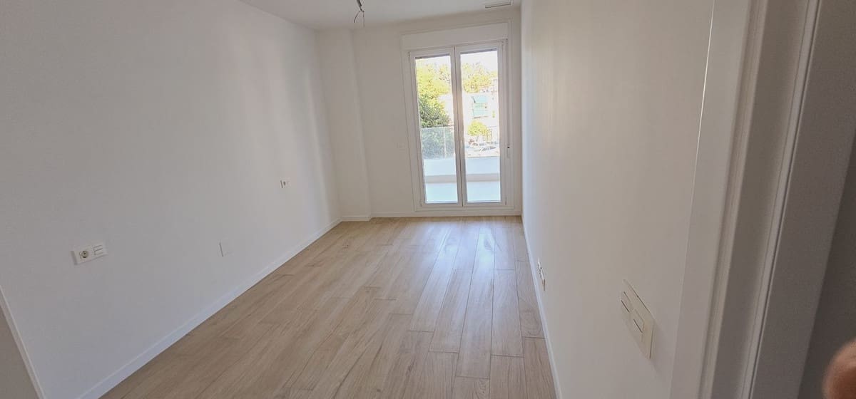 3 soverom Leilighet til salgs i Nueva Andalucia med svømmebasseng - € 430 000 (Ref: 9479633)