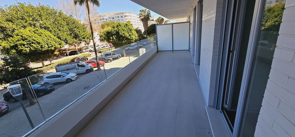 3 soverom Leilighet til salgs i Nueva Andalucia med svømmebasseng - € 430 000 (Ref: 9479633)