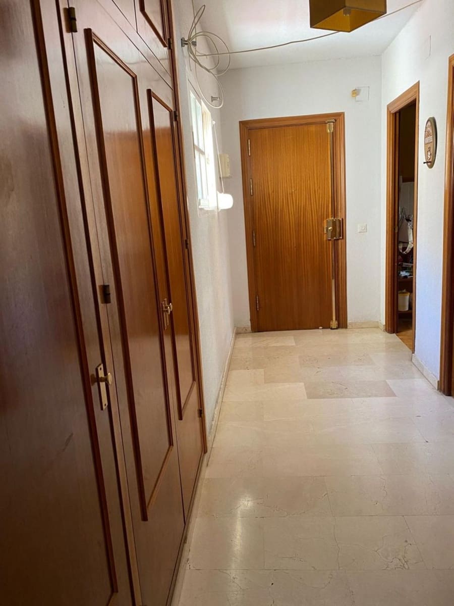 3 bedroom Apartment for sale in Fuengirola - € 430,000 (Ref: 9479634)