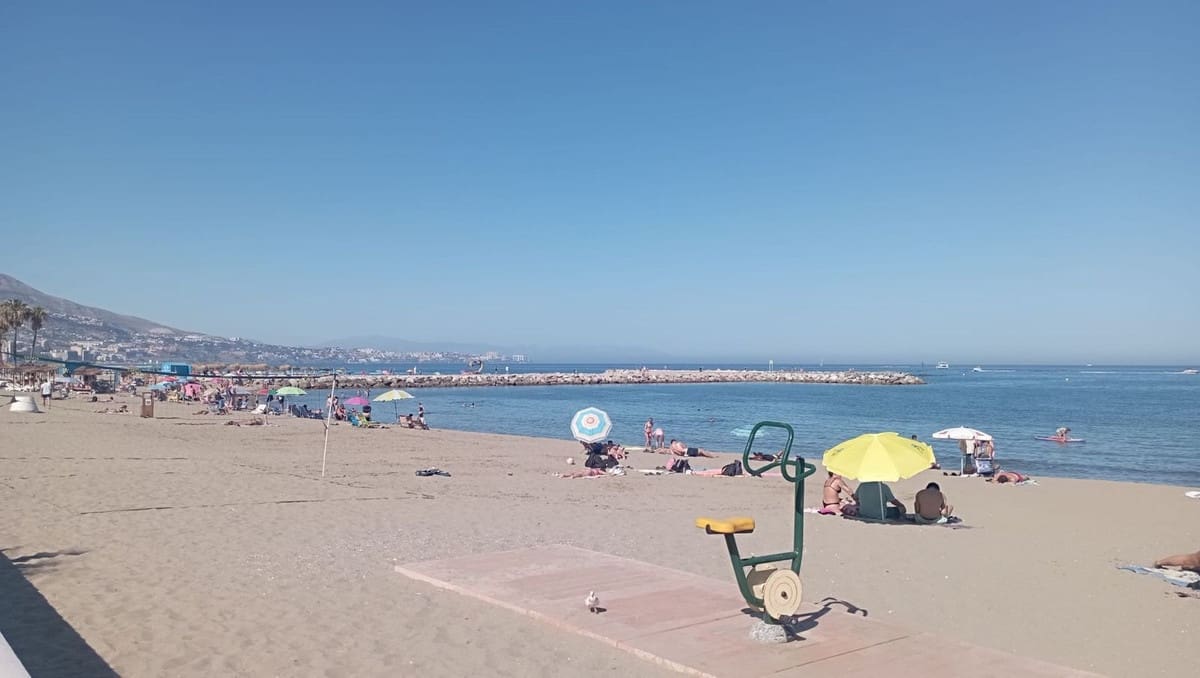 3 bedroom Apartment for sale in Fuengirola - € 430,000 (Ref: 9479634)