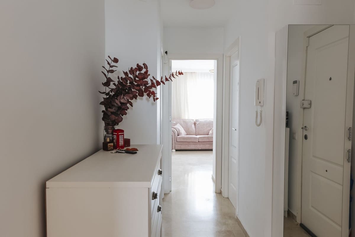 4 sypialnia Penthouse na sprzedaż w Manilva z basenem garażem - 432 000 € (Ref: 9479640)