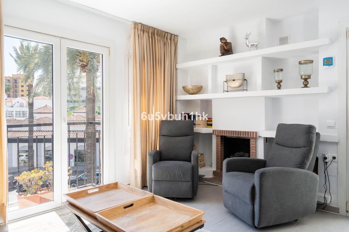 2 bedroom Penthouse for sale in Benalmadena Costa with pool garage - € 435,000 (Ref: 9479644)