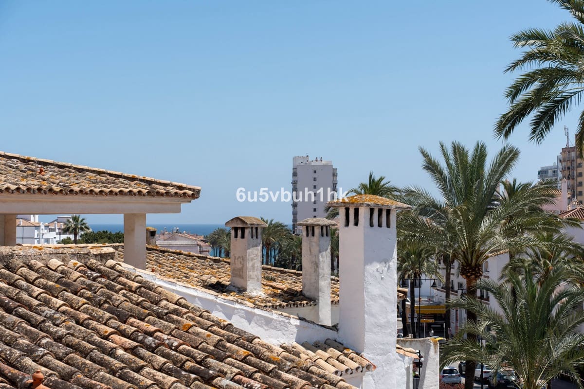 2 bedroom Penthouse for sale in Benalmadena Costa with pool garage - € 435,000 (Ref: 9479644)