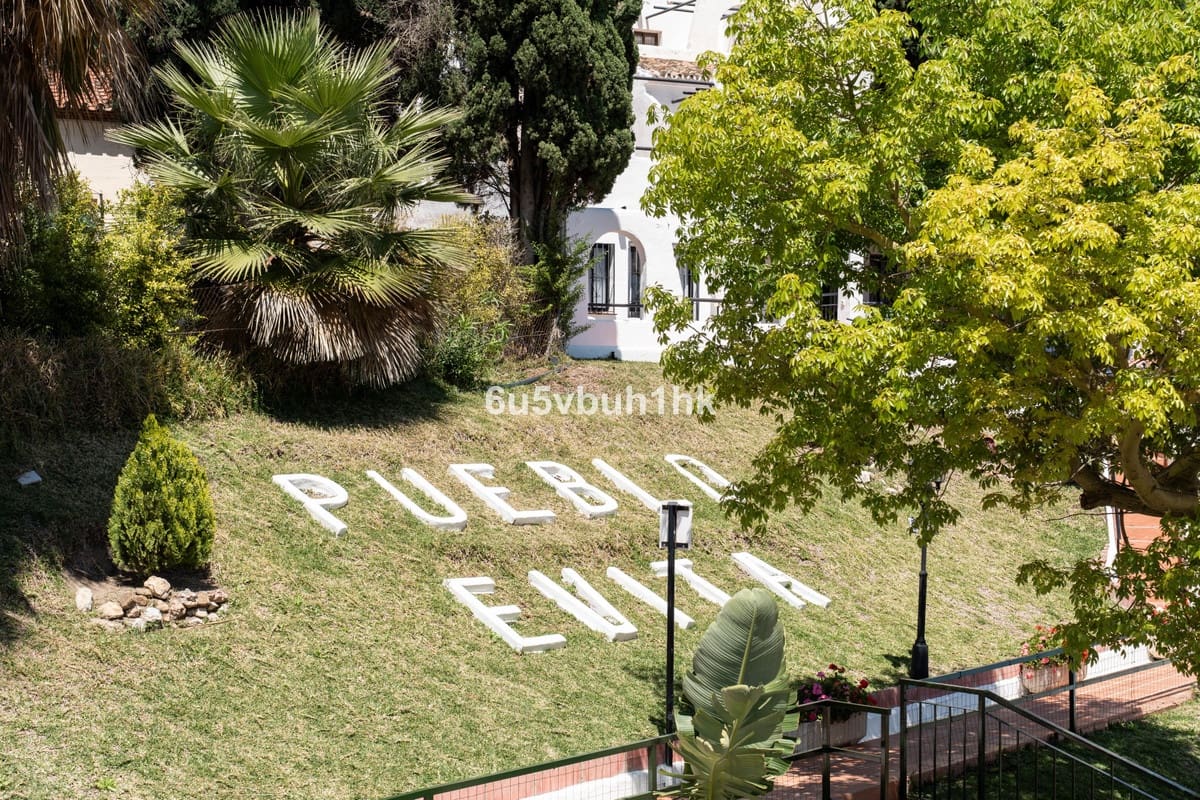 2 bedroom Penthouse for sale in Benalmadena Costa with pool garage - € 435,000 (Ref: 9479644)