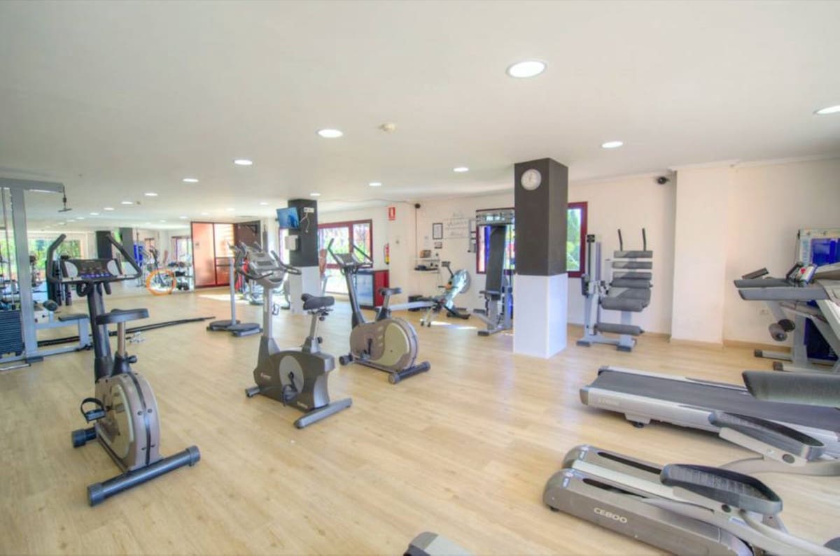 2 bedroom Apartment for sale in La Mairena with pool - € 439,000 (Ref: 9479648)