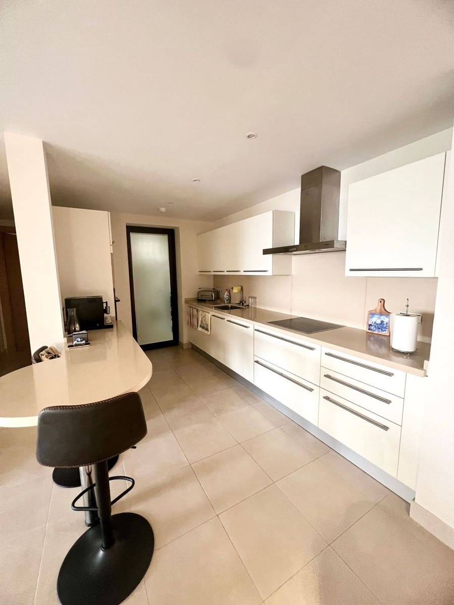 2 bedroom Apartment for sale in Los Monteros with pool - € 439,000 (Ref: 9479649)