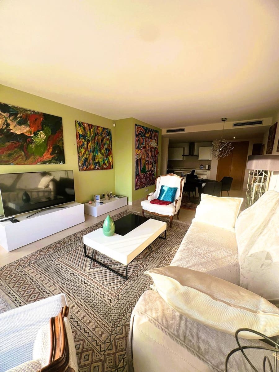 2 bedroom Apartment for sale in Los Monteros with pool - € 439,000 (Ref: 9479649)