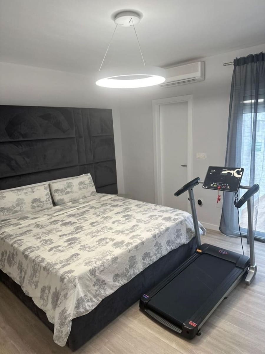 2 bedroom Townhouse for sale in El Paraiso with pool - € 441,000 (Ref: 9479655)