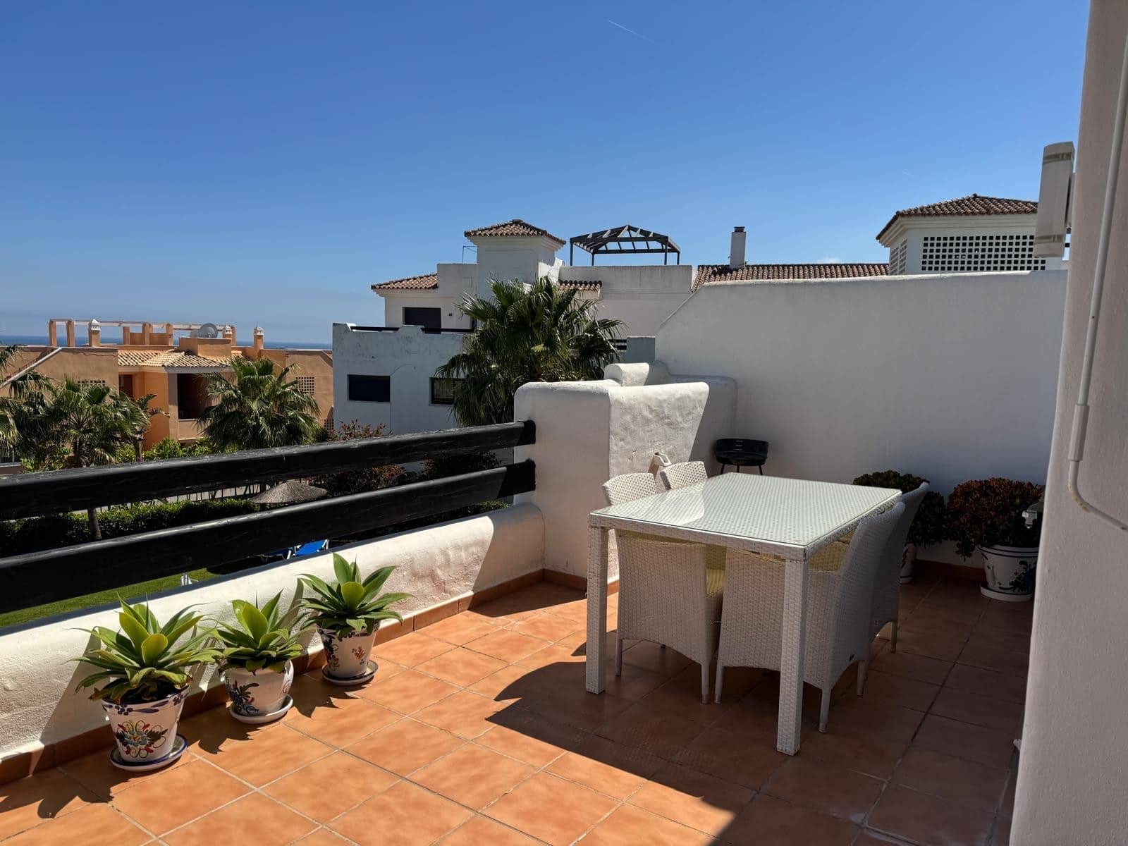 2 bedroom Apartment for sale in Casares with pool - € 439,000 (Ref: 9479668)