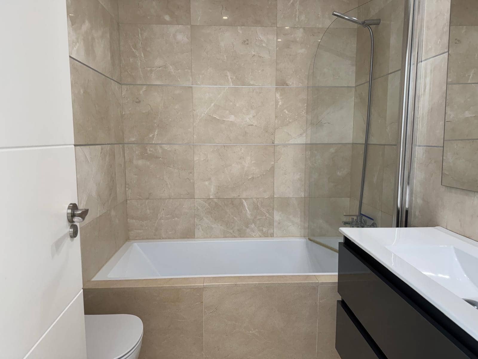 2 bedroom Apartment for sale in Casares with pool - € 439,000 (Ref: 9479668)