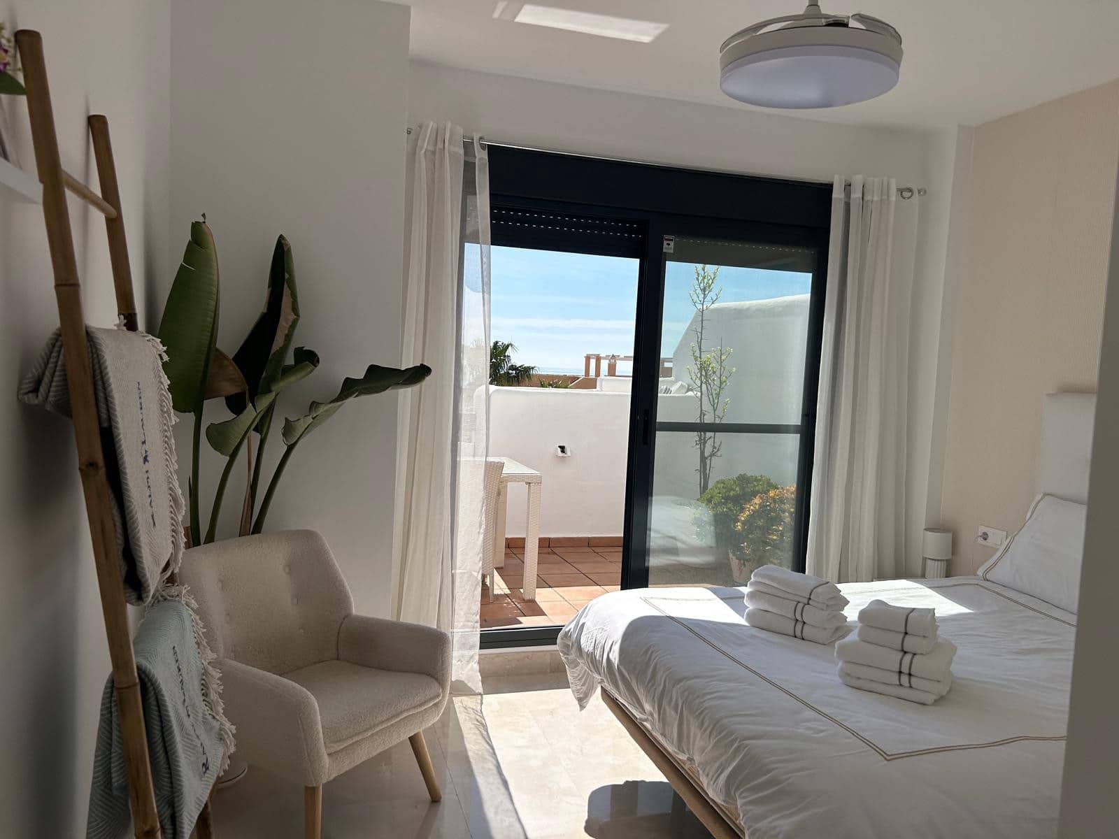 2 soveværelse Lejlighed til salg i Casares med swimmingpool - € 419.000 (Ref: 9479668)
