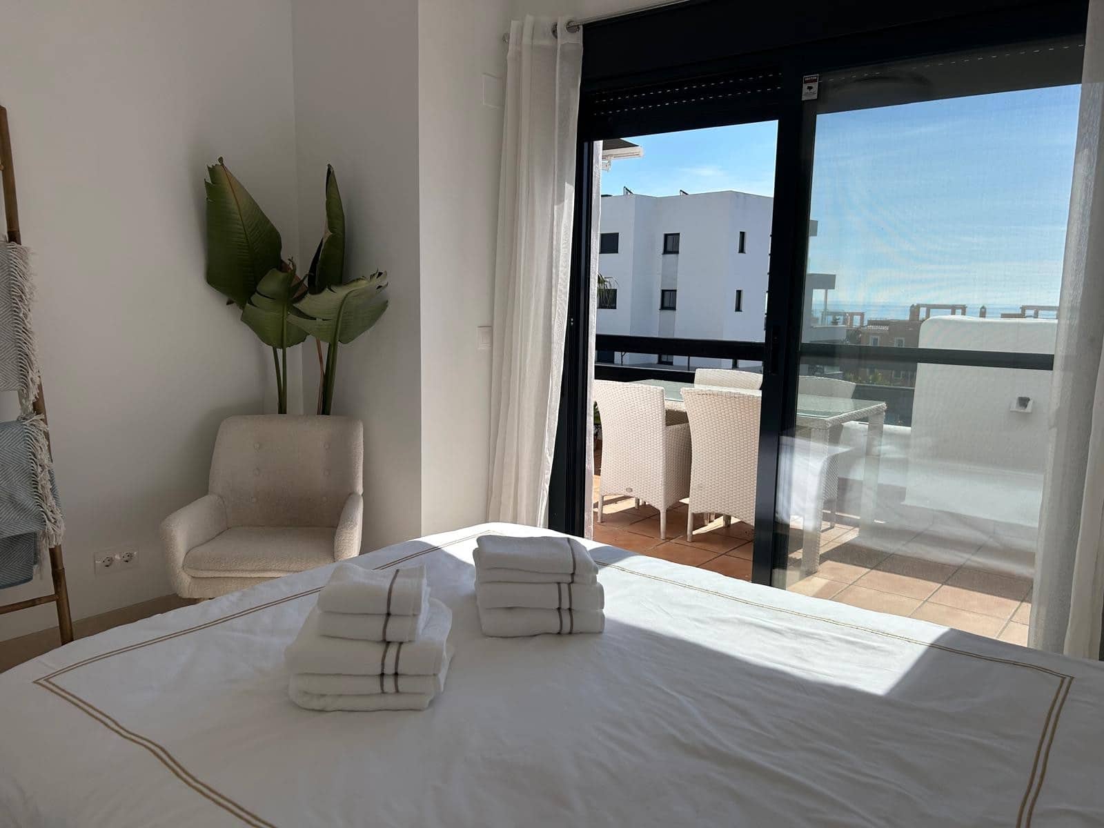2 soveværelse Lejlighed til salg i Casares med swimmingpool - € 419.000 (Ref: 9479668)