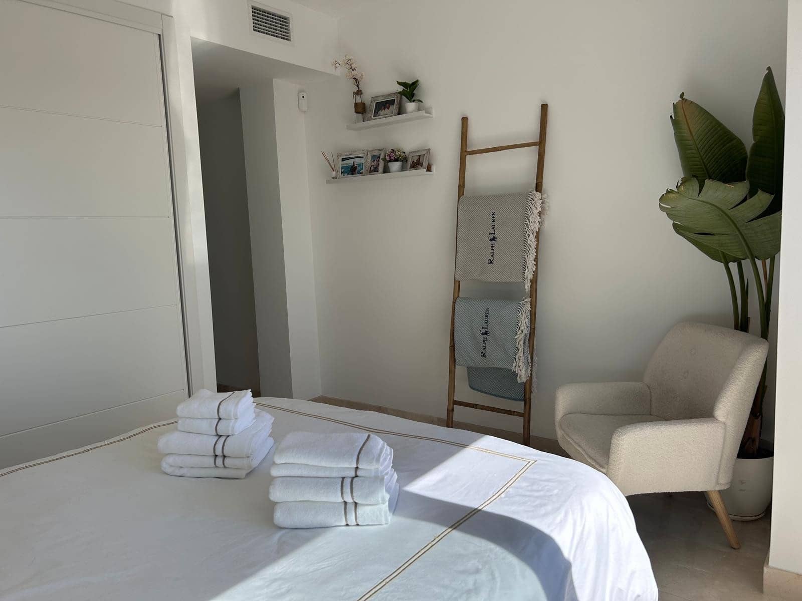 2 soveværelse Lejlighed til salg i Casares med swimmingpool - € 419.000 (Ref: 9479668)