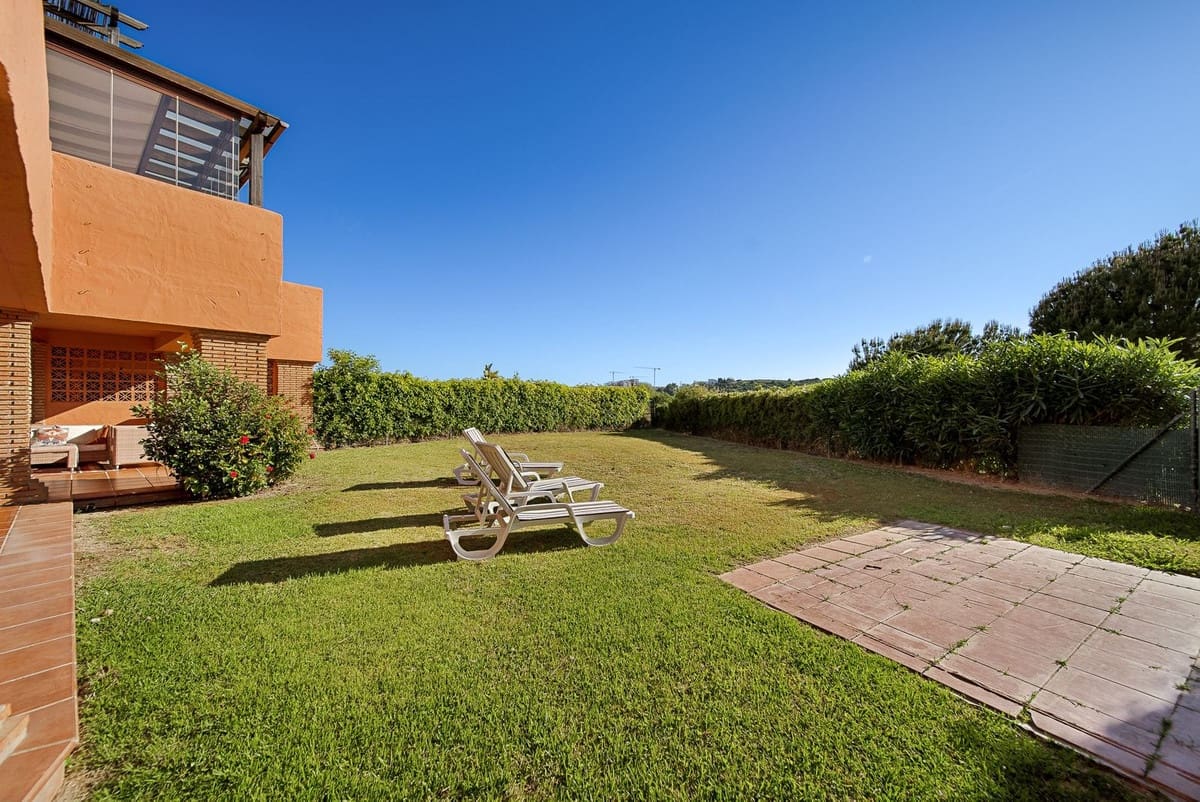 2 bedroom Apartment for sale in Bahia de Casares with pool garage - € 450,000 (Ref: 9479671)