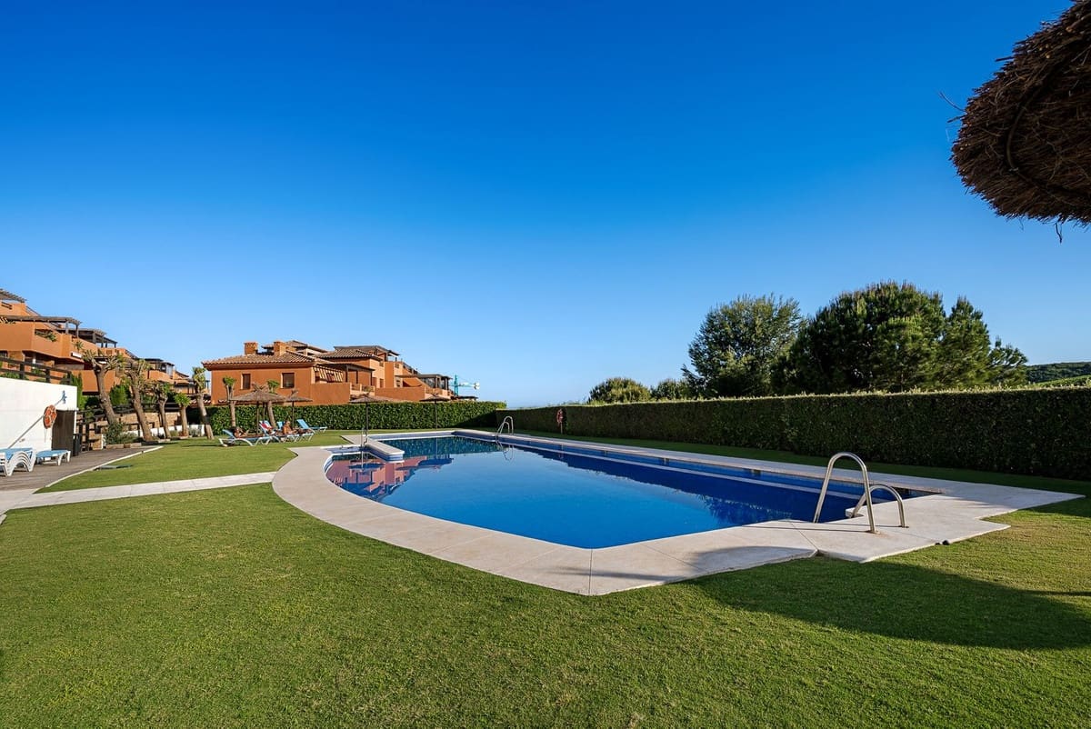 2 bedroom Apartment for sale in Bahia de Casares with pool garage - € 450,000 (Ref: 9479671)