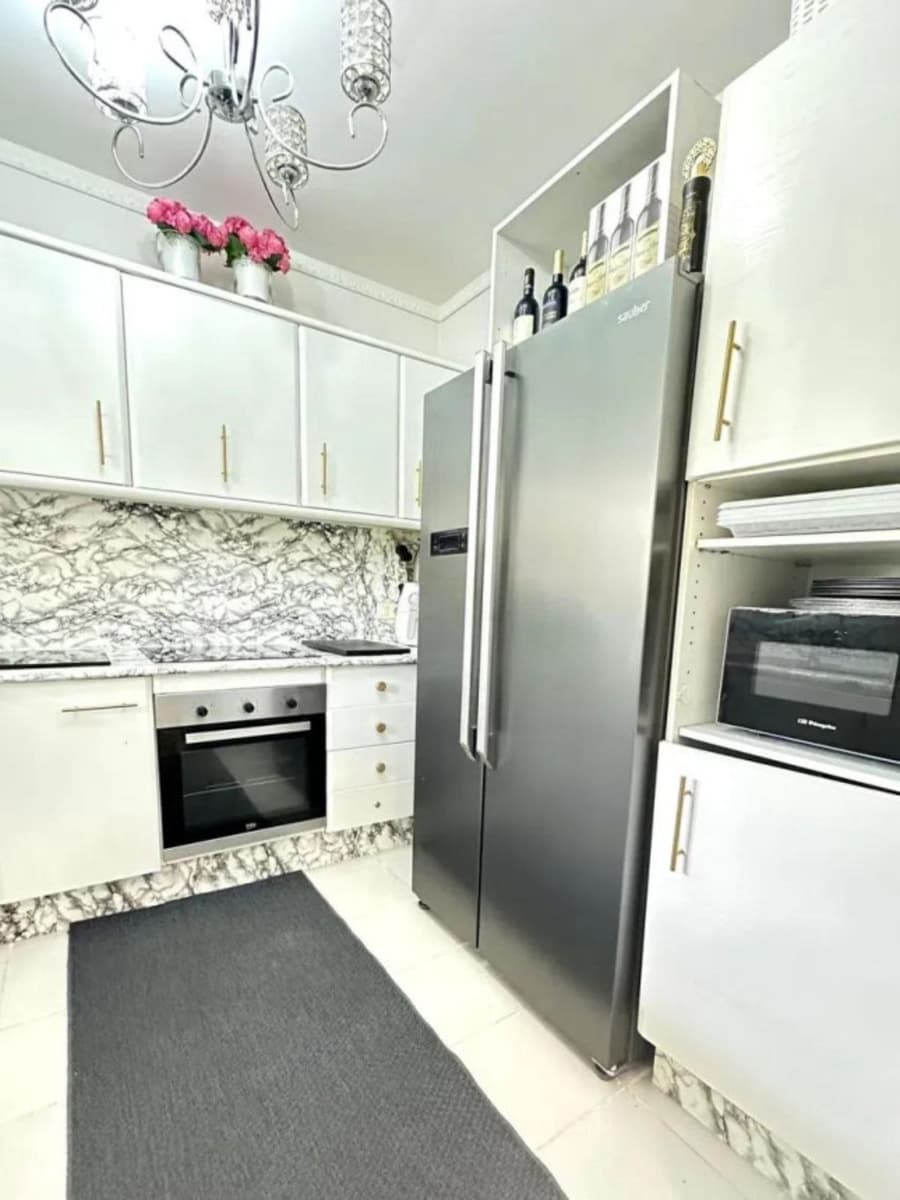 2 bedroom Apartment for sale in Guadalmina with pool garage - € 450,000 (Ref: 9479672)