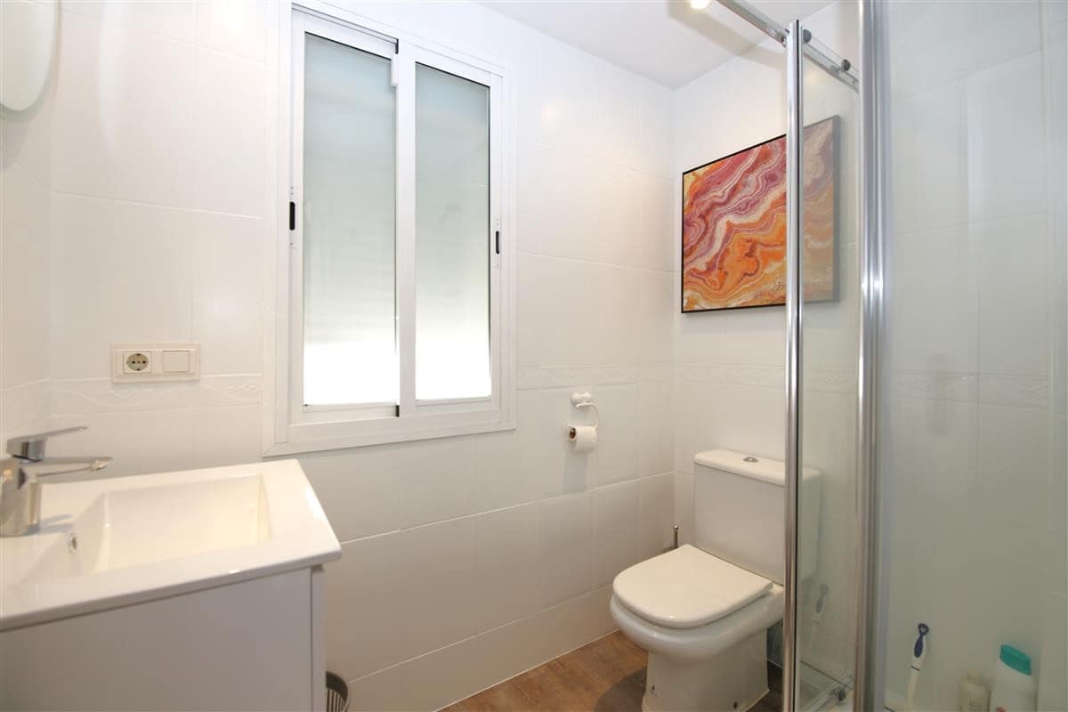 Ático de 3 habitaciones en Estepona en venta con garaje - 450.000 € (Ref: 9479677)