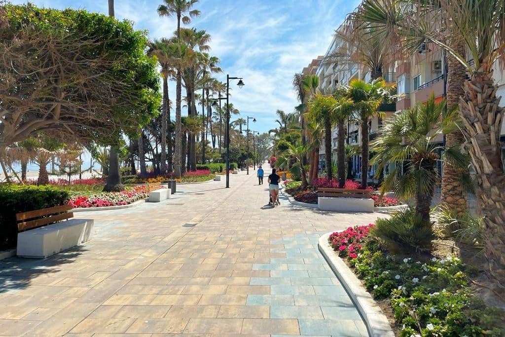 Ático de 3 habitaciones en Estepona en venta con garaje - 450.000 € (Ref: 9479677)