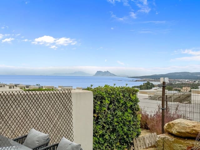 4 sovrum Hus till salu i Manilva Pueblo, Manilva med pool garage - 450 000 € (Ref: 9479682)